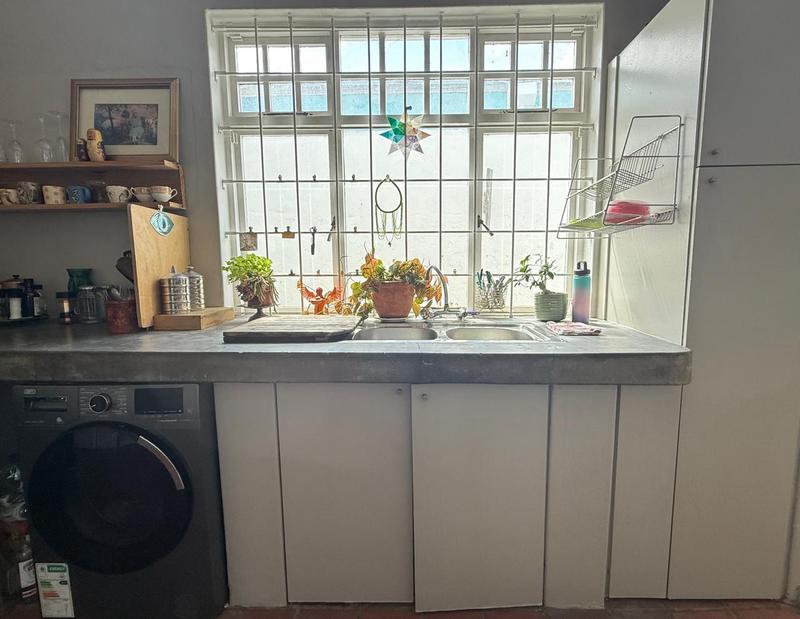 2 Bedroom Property for Sale in Woodstock Western Cape